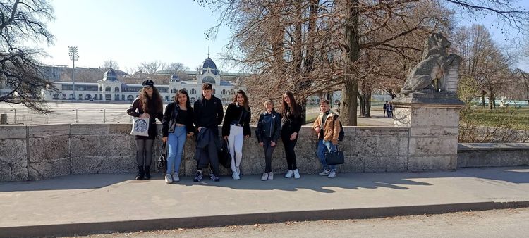 "Utazások nélkül, ... csupán csekély értelmű teremtmények lennénk" (Mozart)